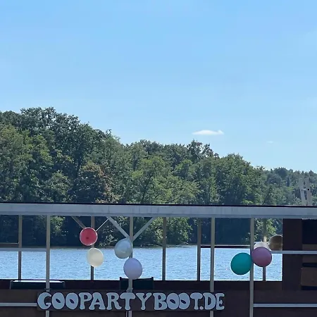 Hotel en barco Party Grill Boot