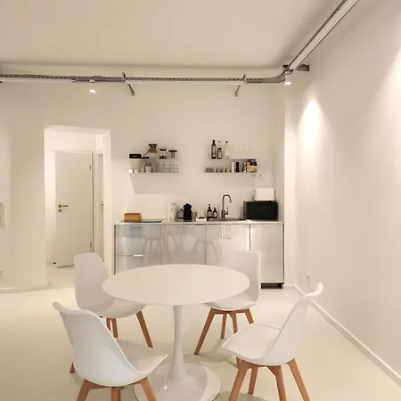 Nook X Salon - Gallery-apartment In Friedrichshain Appartamento *