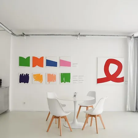 Nook X Salon - Gallery-apartment In Friedrichshain Appartamento