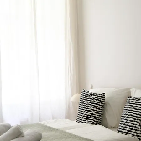 Nook X Salon - Gallery-apartment In Friedrichshain Berlino