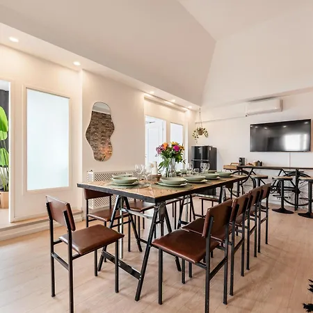 Big Urban Loft - Bis Zu 20 Personen - 180qm - 180 Grad Skyline Balkon Apartment