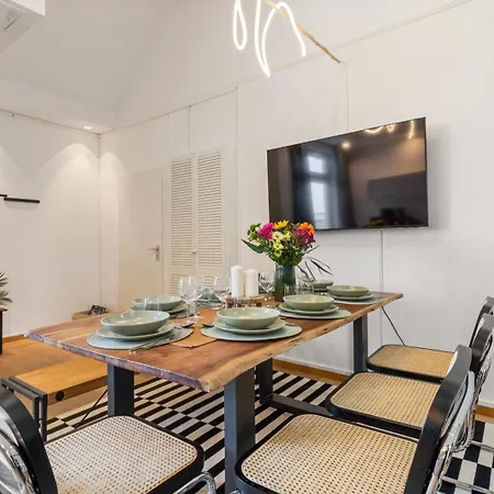 Apartment Big Urban Loft - Bis Zu 20 Personen - 180qm - 180 Grad Skyline Balkon