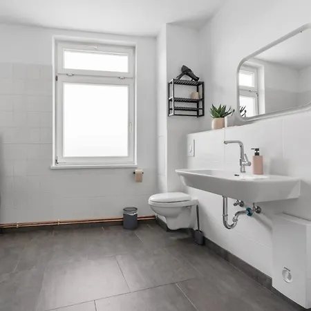 Big Urban Loft - Bis Zu 20 Personen - 180qm - 180 Grad Skyline Balkon Apartment