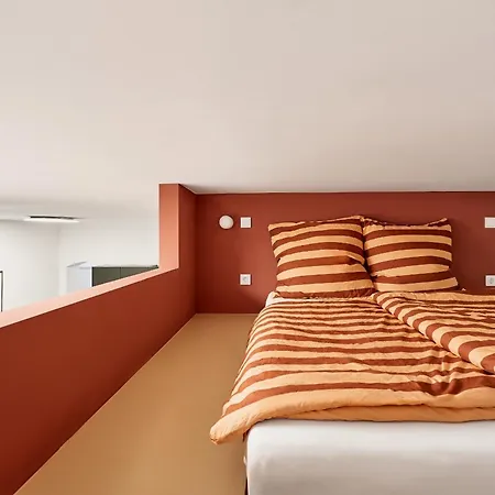 Apartment Poets Place Design In Kreuzberg - Space For 8 Persons *