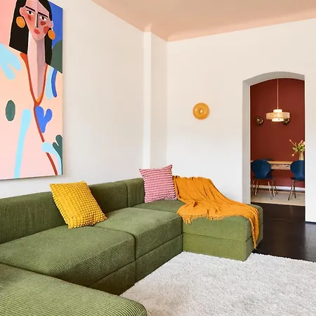 Apartment Poets Place Design In Kreuzberg - Space For 8 Persons Berlin