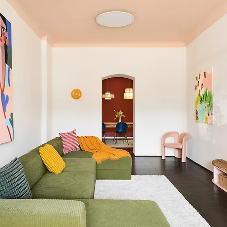 Poets Place Design In Kreuzberg - Space For 8 Persons Apartment
