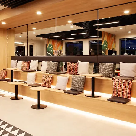 Hotel Ibis Budget Airport *