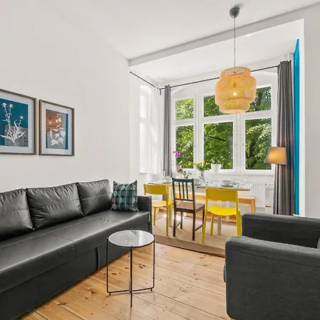 33 Efg Schoenhauser Allee Mit Balkon Apartament