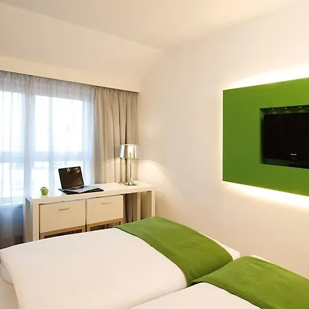 Nh Potsdamer Platz 4* Berlin