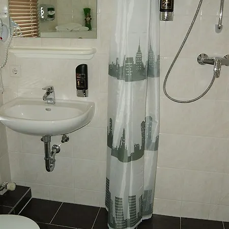 Hotel Saks