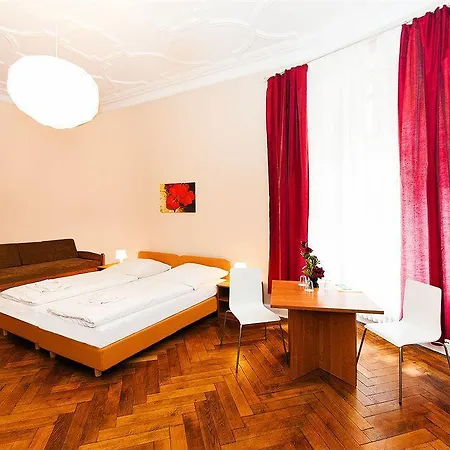Elegia Am Kurfuerstendamm Hotel