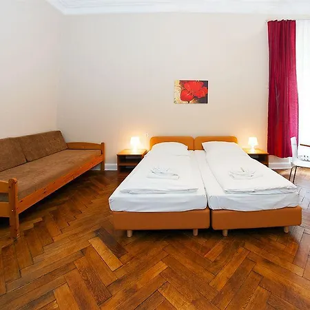 Elegia Am Kurfuerstendamm Hotel 2*