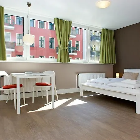 Aparthotel Apartmenthouse - Am Goerlitzer Park 3*