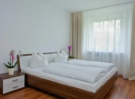 Apart-west Apartment *