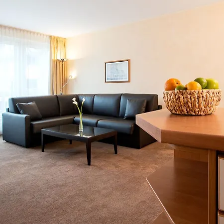 Hotel Nh Kreuzberg 3*