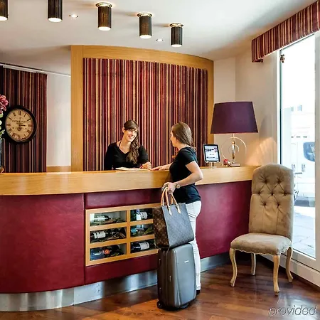 Hotel Mercure Zentrum Superior 3*