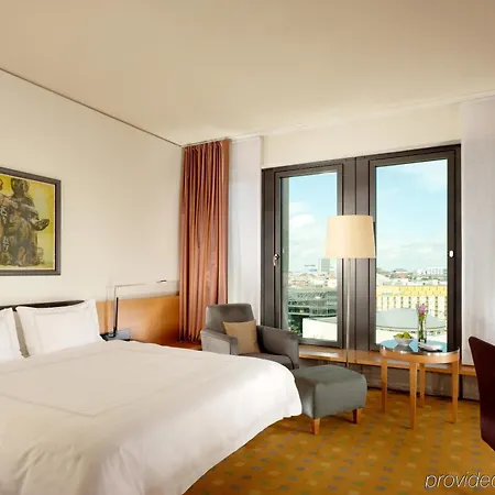 Swissotel Kurfuerstendamm 5*