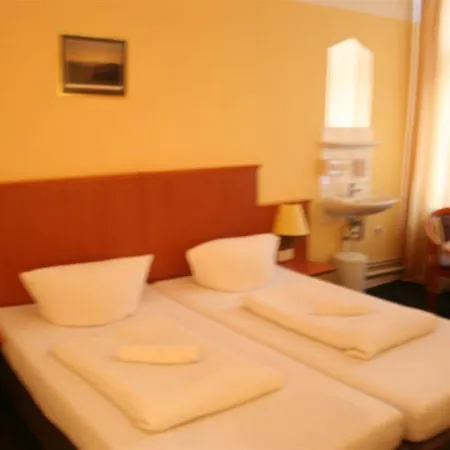 Hotel-pension Adamshof Berlin