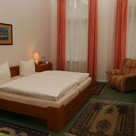 Guest house Fasanenhaus 3*