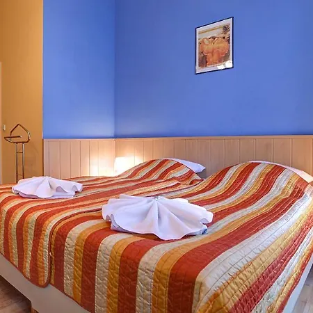 Hotel-pension Am Savignyplatz 2*