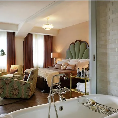Soho House Hotel 5*