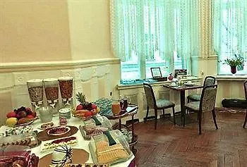 Astrid Am Kurfuerstendamm Hotel 3*