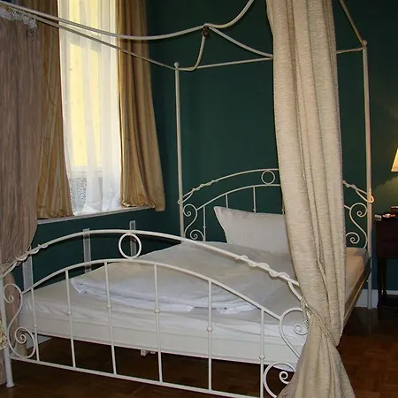 Alte Galerie Am Kudamm Hotel