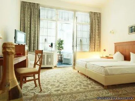Brandies An Der Messe Hotel