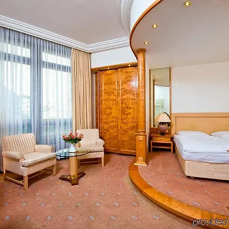 Mondial Am Kurfuerstendamm 4* Berlin