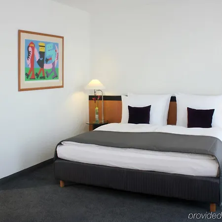 Holiday City Center East Prenzlauer Berg By Ihg Berlin