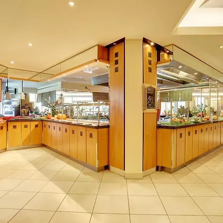 Hotel Abacus Tierpark 4*