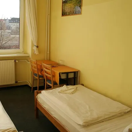 Happy Go Lucky + Hostel Berlin