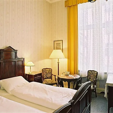 Hotel-pension Funk Am Kurfuerstendamm فندق