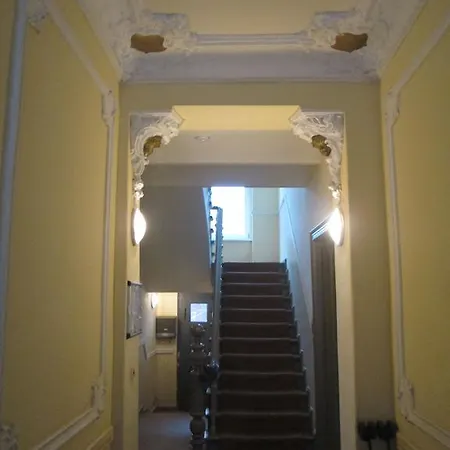 Apartment Ruhige Ferienwohnung - Mitte *
