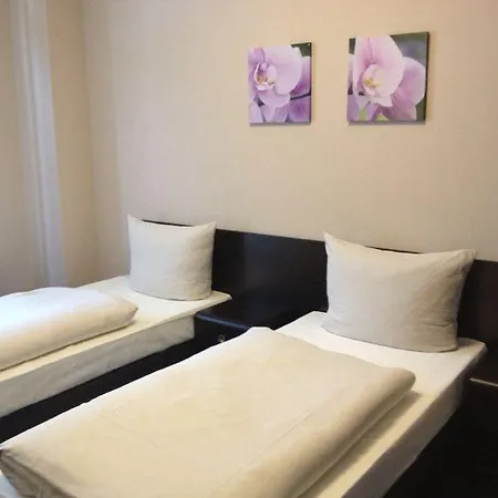 Hotel Saks 2*