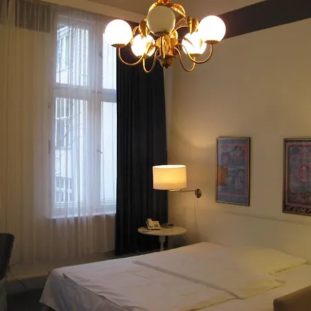 Midi City West Am Ku'damm Hotel 3*