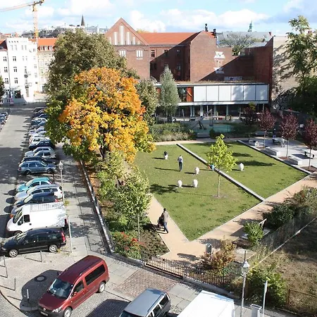 B! Berlin