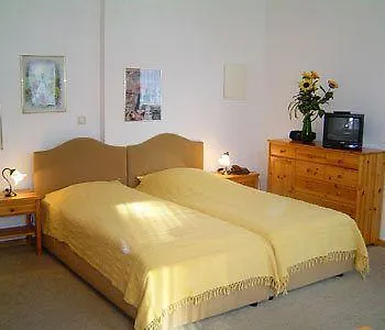Apartment Landhaus Lichterfelde 2*