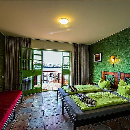Seminar- Und Gaestehaus Flussbad Gartenstrasse Берлин