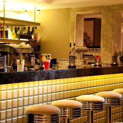 Hotel Titanic Comfort Mitte Berlino
