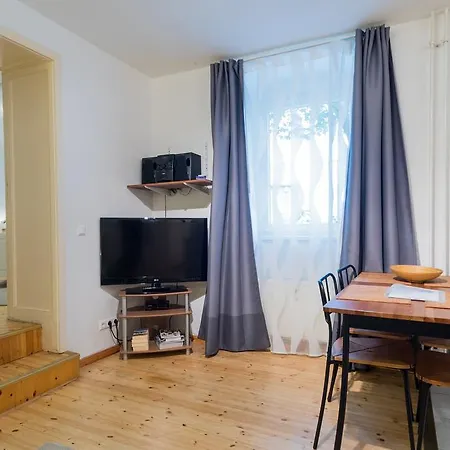 Apartment B! *