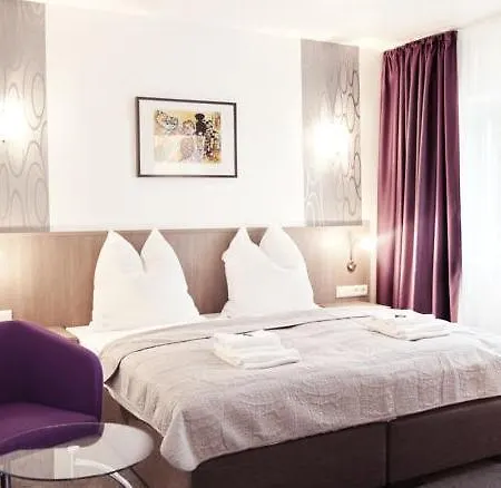 Hotel Nikolai 3*