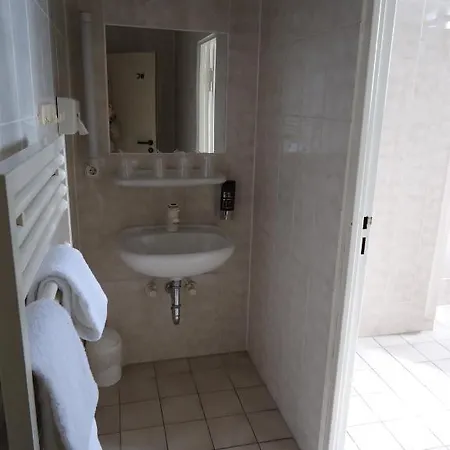 Und Rasthof Avus Motel 2*