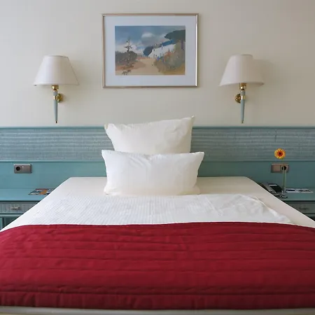 Steglitz International Hotel 4*