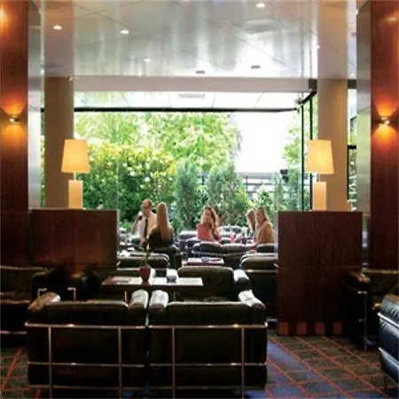 Wyndham Excelsior 酒店 4*
