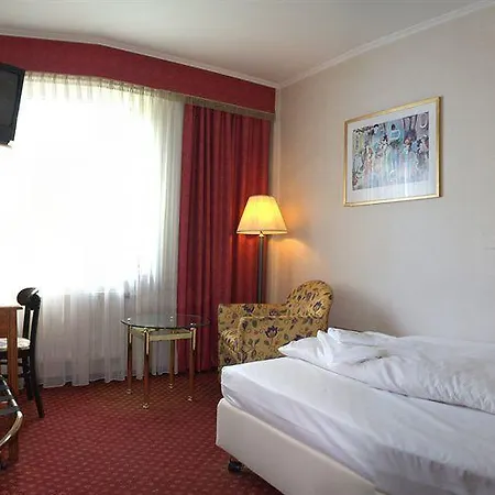 Georghof 3*
