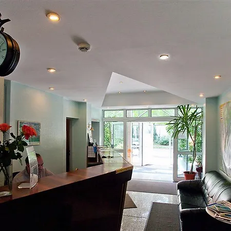 Atlantic Hotel 3*