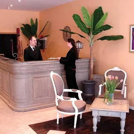 Chateau Kurfuerstendamm Hotel 4*