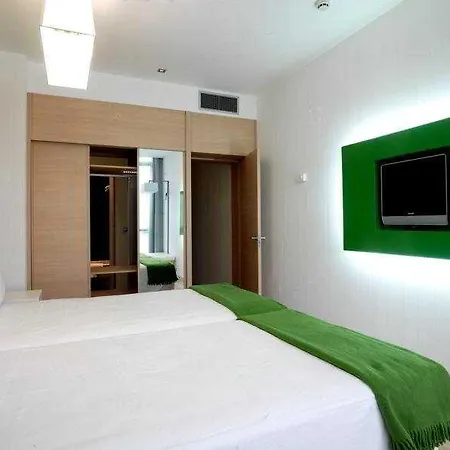 Nh Potsdamer Platz Hotel 4*