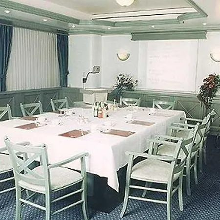Alpinia 4* Berlin
